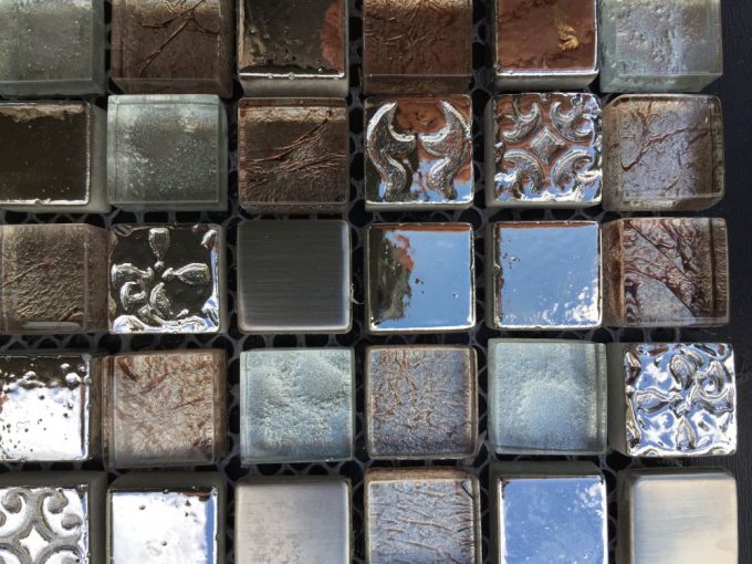 Mosaico grigio metal